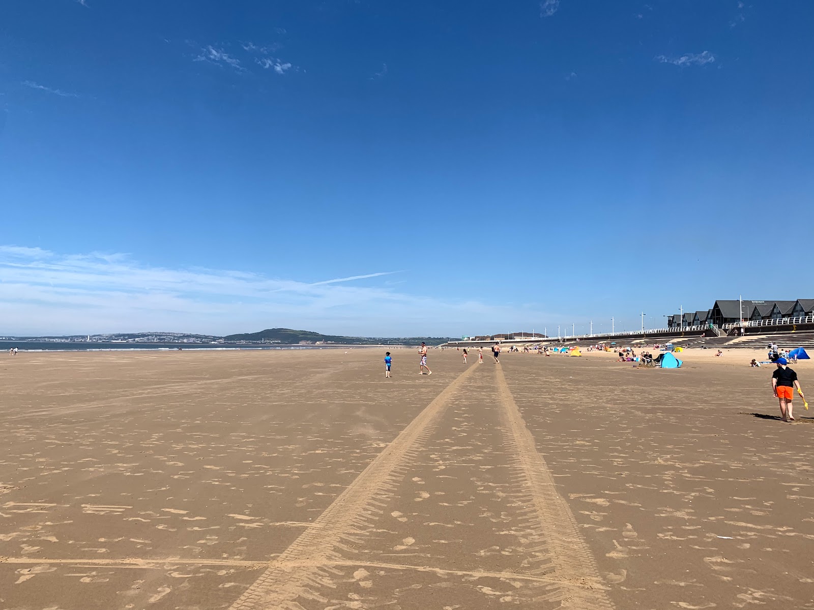 Zdjęcie Aberavon beach z powierzchnią beżowy piasek
