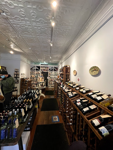 Wine Store «Table Wine», reviews and photos, 79-14 37th Ave, Jackson Heights, NY 11372, USA