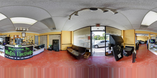 Computer Repair Service «Misfits Electronics», reviews and photos, 605 E College St, Dickson, TN 37055, USA