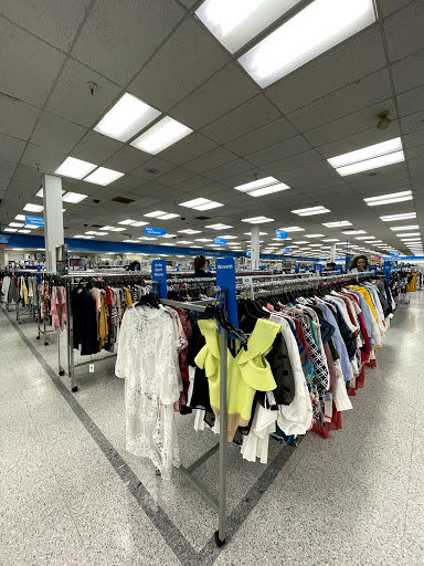 Clothing Store «Ross Dress for Less», reviews and photos, 150 Woodside Plaza, Redwood City, CA 94061, USA