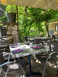 Atmosphère du Restaurant français Restaurant Bar Lapopie à Saint-Cirq-Lapopie - n°1