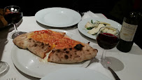 Calzone du Restaurant italien Pizzeria Napoli Chez Nicolo & Franco Morreale à Lyon - n°6