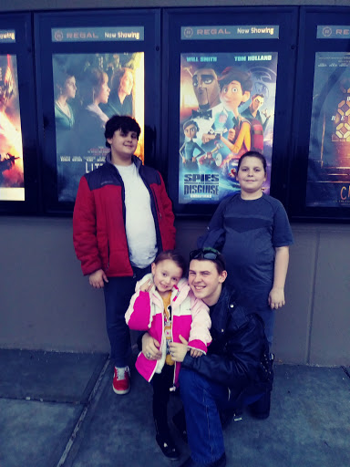 Movie Theater «Regal Cinemas Noblesville 10», reviews and photos, 10075 Town and Country Blvd, Noblesville, IN 46060, USA