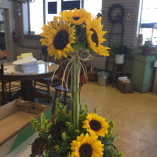 Florist «Petals of Love», reviews and photos, 5350 W 130th St, Brook Park, OH 44142, USA