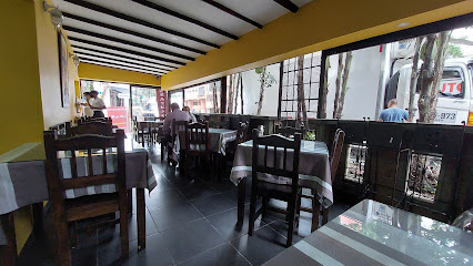 Restaurante Tip & Tapas - Cl. 2 #2-58, COMUNA 3, Cali, Valle del Cauca, Colombia