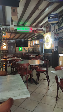 Atmosphère du Restaurant La Taverne à Flers - n°16