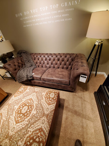 Shopping Mall «Woodbury Lakes», reviews and photos, 9020 Hudson Rd # 401, St Paul, MN 55125, USA