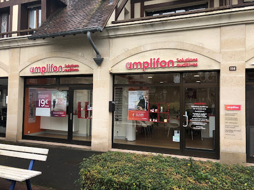 Magasin d'appareils auditifs Amplifon Audioprothésiste Ouistreham Ouistreham