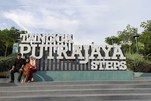Tangga Putrajaya Steps image