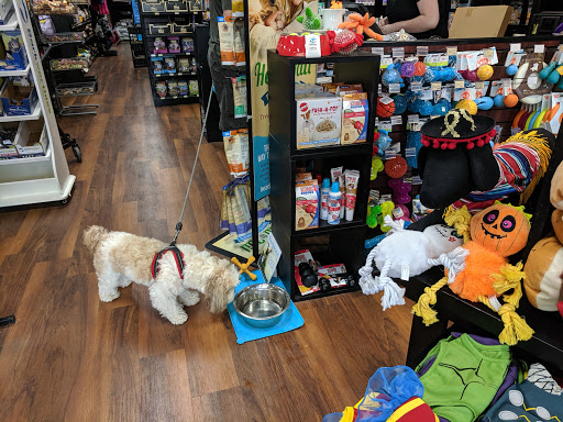 Pet Store «Pet Valu», reviews and photos, 1422 North Point Village Center, Reston, VA 20194, USA