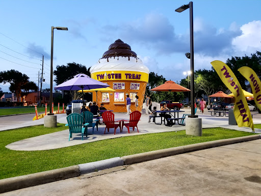 Ice Cream Shop «Twistee Treat Tidwell», reviews and photos, 7500 W Tidwell Rd, Houston, TX 77040, USA