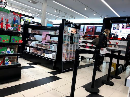 Cosmetics Store «SEPHORA», reviews and photos, 1714 Chestnut St, Philadelphia, PA 19103, USA