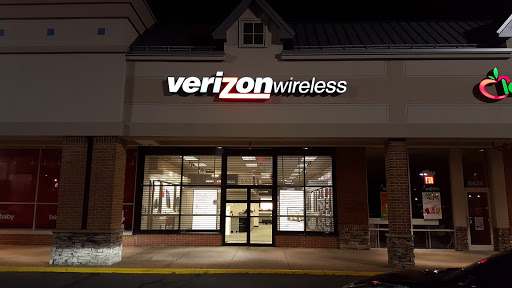 Cell Phone Store «Verizon», reviews and photos, 6432 Springfield Blvd, Springfield, VA 22150, USA