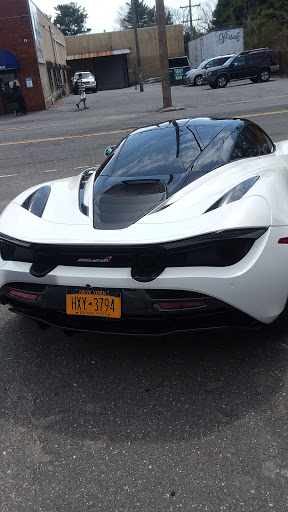 Auto Body Shop «Garden City Auto Body», reviews and photos, 91 Commercial Ave, Garden City, NY 11530, USA