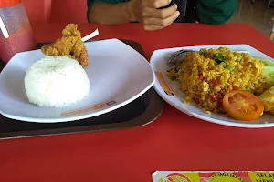 Rocket Chicken Kretek image