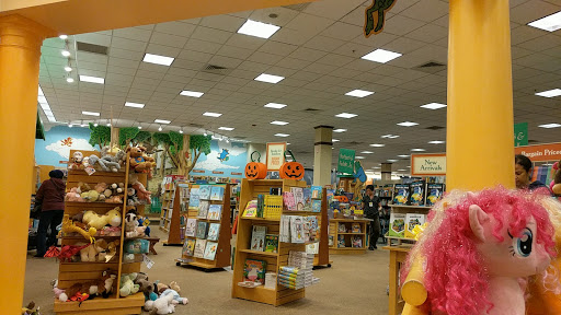 Book Store «Barnes & Noble», reviews and photos, 4972 Dublin Blvd, Dublin, CA 94568, USA