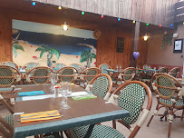 Atmosphère du Restaurant Le petit resto du Cigalou à Bormes-les-Mimosas - n°3