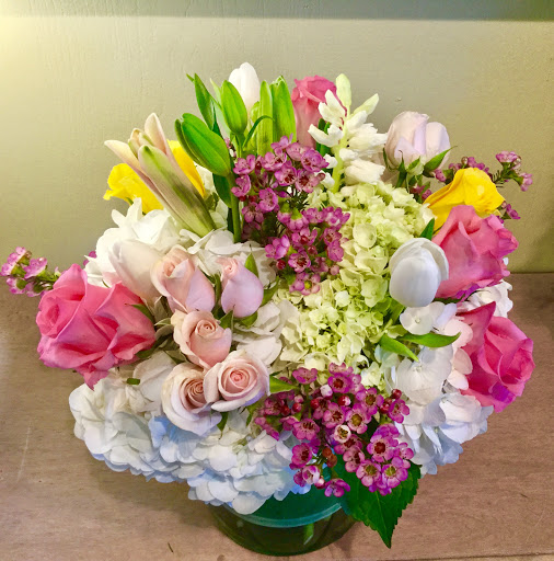 Florist «Artistic First Florist», reviews and photos, 805 20th St, Vero Beach, FL 32960, USA