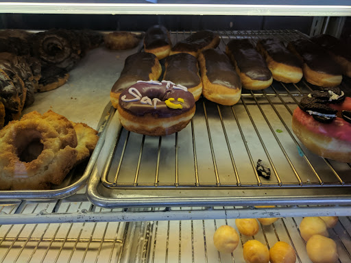 Donut Shop «Daily Fresh Donuts», reviews and photos, 1154 W Yosemite Ave, Manteca, CA 95337, USA