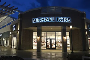 Michael Kors Outlet image