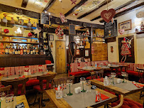 Atmosphère du Restaurant de spécialités alsaciennes Au Cruchon à Strasbourg - n°20