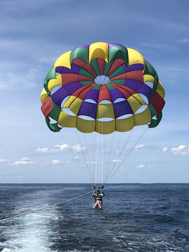 Parasailing ride service Wilmington