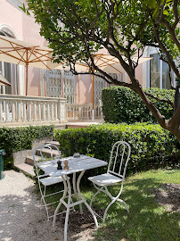 Atmosphère du Salon de thé - restaurant à Saint-Jean-Cap-Ferrat - n°3