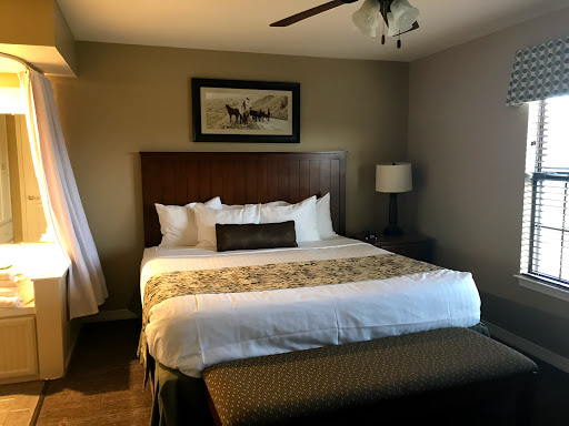 Resort «Apple Mountain Resort & Golf Club», reviews and photos, 901 Rock Ford Creek Rd, Clarkesville, GA 30523, USA
