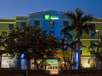 Holiday Inn Express & Suites Ft.