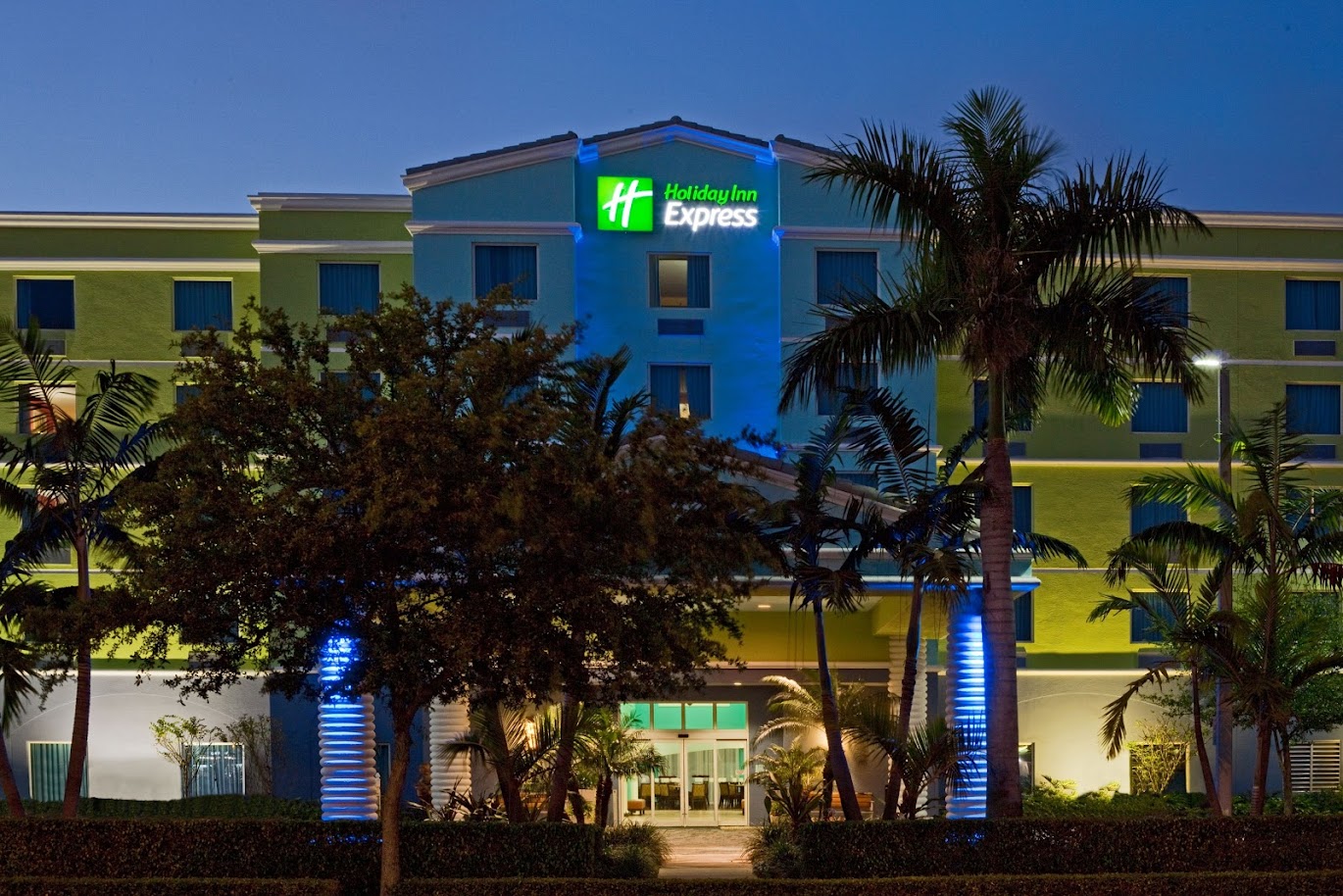 Holiday Inn Express & Suites Ft. Lauderdale Airport/Cruise, an IHG Hotel