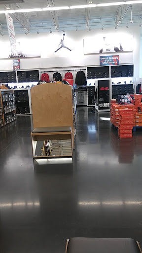 Shoe Store «WSS», reviews and photos, 4430 Holt Blvd, Montclair, CA 91763, USA