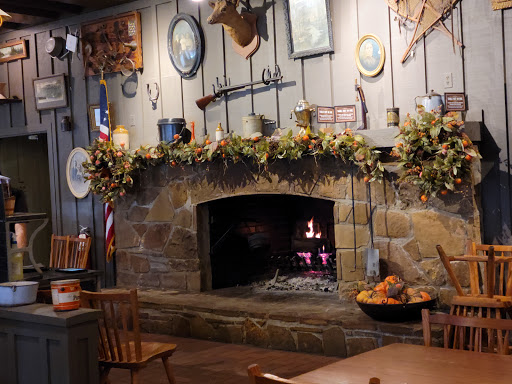 American Restaurant «Cracker Barrel Old Country Store», reviews and photos, 2858 N Glenstone Ave, Springfield, MO 65803, USA