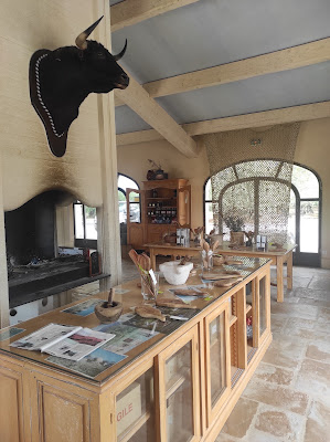 L' O provençale, la ferme aux oliviers à Saint-Pantaléon-les-Vignes