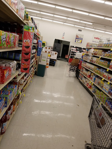 Grocery Store «Valu Land», reviews and photos, 30780 Schoenherr Rd, Warren, MI 48088, USA