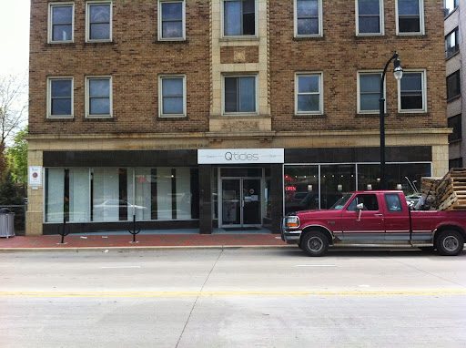 Nail Salon «Q-ticles Nail Spa», reviews and photos, 2127 E Capitol Dr, Milwaukee, WI 53211, USA