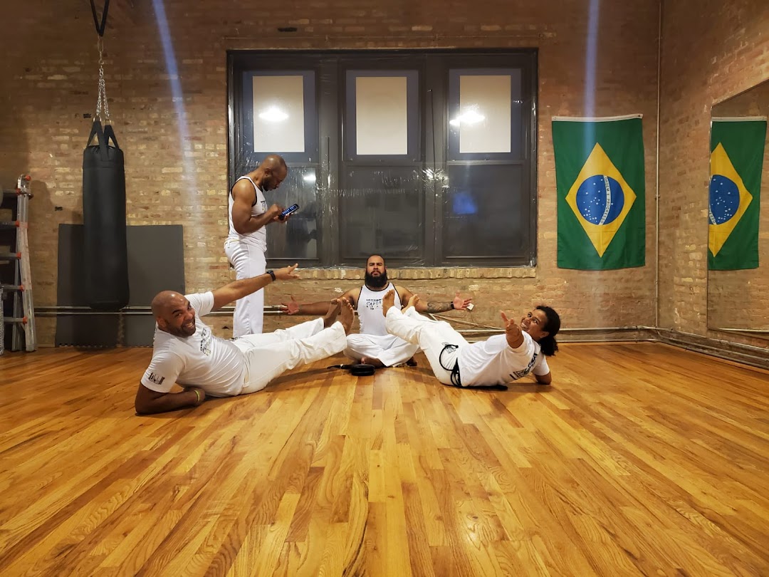 Chicago Capoeira Center - Grupo Capoeira Brasil