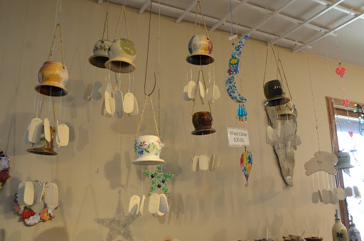 Pottery Store «Mississippi Mud Pottery», reviews and photos, 310 E Broadway, Alton, IL 62002, USA