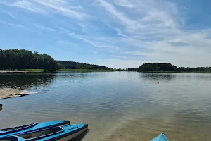 Plaża przy księżycowym dworku image