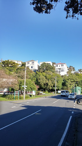 Reviews of Wadestown Public Library in Wellington - Library