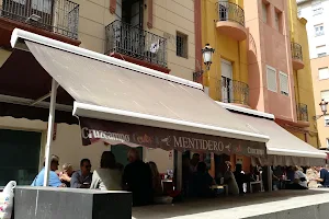 Bar El Mentidero image