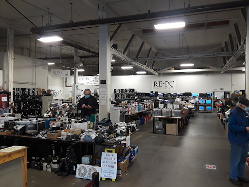 Used Computer Store «RE-PC Recycled Computers and Peripherals», reviews and photos, 1565 6th Ave S, Seattle, WA 98134, USA