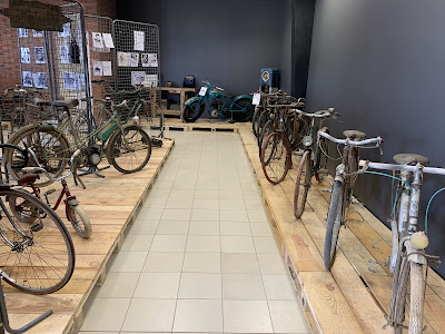 L'Arcatène - Musée Helyett - Exposition vélos et motos à Sully-sur-Loire