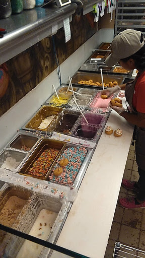 Donut Shop «Mini Doughnut Factory», reviews and photos, 2109 S Dale Mabry Hwy, Tampa, FL 33629, USA