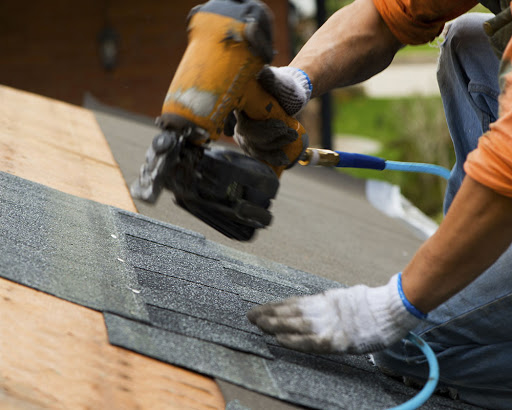 Colonial Roofing in Bradford, New Hampshire