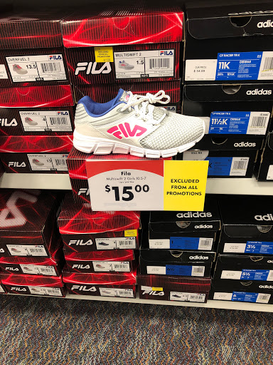 Shoe Store «Shoe Carnival», reviews and photos, 120 Neshaminy Mall, Bensalem, PA 19020, USA