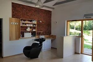Salon fryzjerski perła image