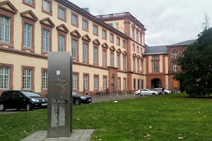 Institut für Transport- und Verkehrsrecht, Universität Mannheim