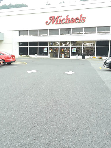 Shopping Mall «Blue Star Shopping Center», reviews and photos, 1701 US-22, Watchung, NJ 07069, USA