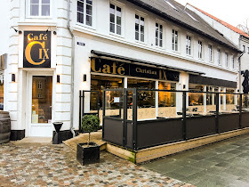 Café Christian Den 9.