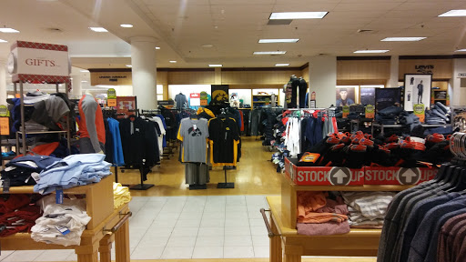 Younkers, 1421 Coral Ridge Ave, Coralville, IA 52241, USA, 